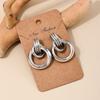 1 Par de Aretes de Diseño Metálico Moderno Europeo y Americano con Forma Regular de Anillo para Mujer, Sencillos y de Alta Gama