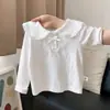 Camiseta Interior Básica de Manga Larga para Niña Primavera y Otoño con Adorno de Encaje, Moño y Detalle de Botón, Top Interior Suave Versátil