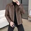 Nueva Chaqueta de Cuero para Hombre Otoño/Invierno 2026 con Solapa, Auténtico Abrigo de Piel Suave Business Casual para Hombres Jóvenes y de Mediana Edad, Versátil