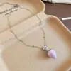 Set de Collar, Pendientes y Pulsera de Perlas Moradas con Fresas, Dulce y Femenino, Diseño Fresco y Lindo, Joyería de Nicho