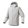 Chaqueta cortavientos con capucha, informal, de color sólido, a la moda, para primavera y otoño, nueva, de nicho, suave y a la moda.