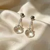Brincos de Tarraxa com Bola de Vidro e Franja de Zircônia Design Simples Personalizado Brincos de Luxo Leve com Acabamento de Alta Qualidade Joias de Orelha da Moda para o Dia a Dia para Mulheres