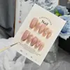 Unhas Usáveis Puras Feitas à Mão Rosa Nude Borda Dourada Decoração com Strass Unhas Curtas de Luxo Leve Clareamento Suave Para o Dia a Dia Peças de Nail Art Removíveis
