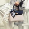 Bolso de mano para mujer, regalo del Día de la Madre 2023, nuevo estilo, con estampado de cocodrilo atmosférico, de gran capacidad, para hombro.