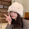 Gorro de Tricô para Mulheres no Inverno, Gorro de Lã com Botões, Pequeno de Pelúcia Listrado que Mostra o Rosto, Quente e Espessado, Para Cabeça Grande, Gorro de Inverno com Proteção para Orelhas