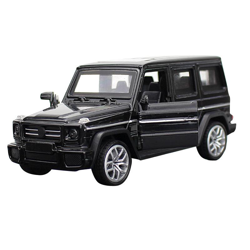 奔驰G55越野SUV 蛋糕摆件汽车饰品白底图