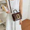 Bolsa quadrada pequena retrô da moda estilosa bolsa de ombro única casual sensação de luxo leve para ir ao trabalho bolsa de mão estilosa e moderna