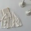INS Primavera y Verano Bebé Aire Acondicionado Anti-mosquitos Protector Solar Cárdigan Fino Hebilla de Perla Chaqueta Estilo Occidental para Niños y Niñas