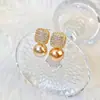 Pendientes de Perla Dorados de Alta Gama Estilo Europeo y Americano Retro Simples con un Temperamento Lujoso y Elegante para Mujer