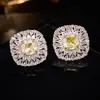 Brincos Clássicos Quadrados Coloridos de Zircônia para Mulheres, Totalmente Cravejados com Zircônia, Tendência de Luxo Leve com Toque de Alta Qualidade, Acessório de Brinco Versátil para Trajes de Casamento
