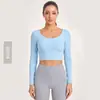 Top de yoga cruzado en la espalda para otoño e invierno para mujer, de manga larga, una sola pieza con copas fijas, corte ajustado, espalda descubierta, cuello cuadrado, top deportivo para fitness