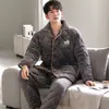 Pijama acolchado de tres capas para hombre al por mayor, invierno, forro polar de coral, grueso, cálido, franela, ropa de casa de invierno