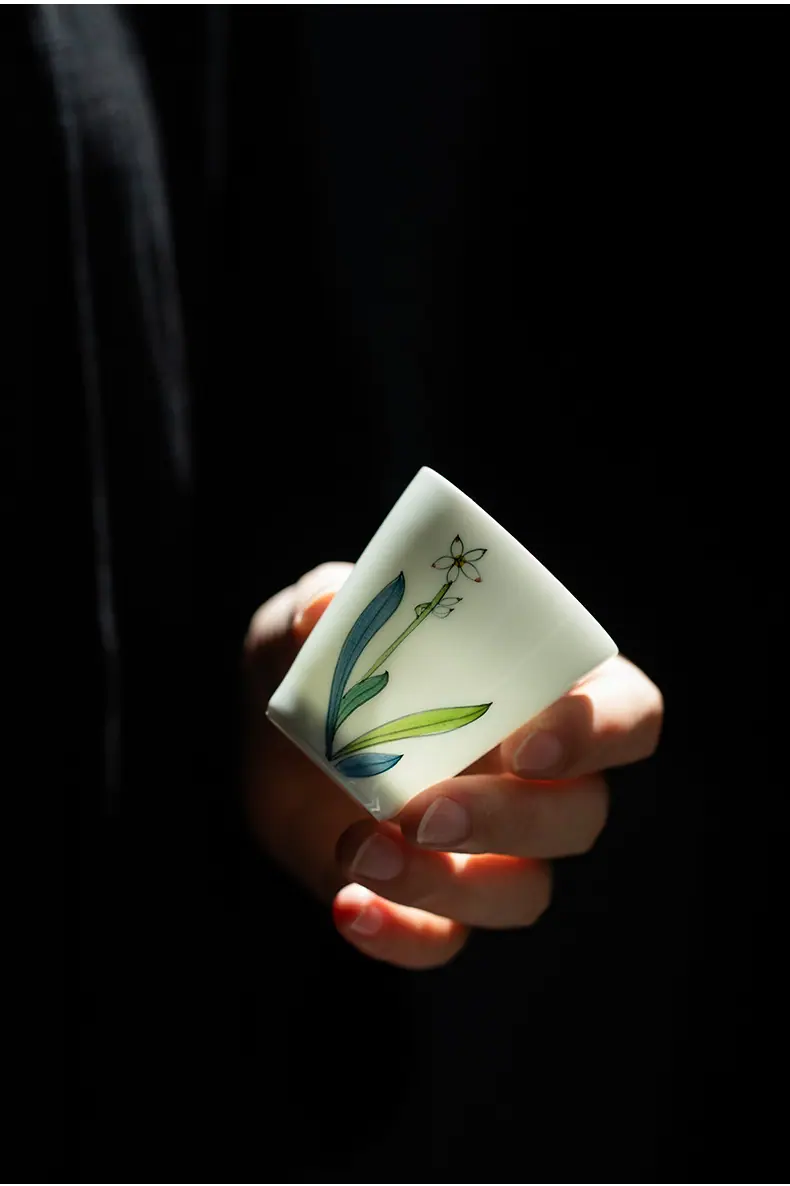 手绘玉瓷杯_12.jpg