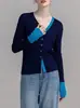 Tejido de Punto Azul con Cuello en V, Abertura y Mangas Largas para Mujer 2025 Primavera Puntadas de Color Contrastante Ajustado Estilo Coreano Ropa de Trabajo