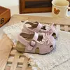 Sandalias Abiertas de Moda para Niñas con Adorno de Encaje 2026 Verano Nuevos Zapatos Estilo Bosque de Suela Suave para Niños Pequeños y Niños Pequeños