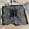 Bufanda de Seda Simple, Elegante y a la Moda, Lujo Ligero de Alta Gama, Versátil Pañuelo Cuadrado 100% Seda de Morera, Regalo de Vacaciones para Mujeres, Accesorio
