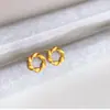 Brincos Torcidos de Espiga de Trigo Dourada para Mulheres Luxo Leve Design de Nicho Padrão Brincos Presente para Namorada