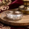 Nuevo Anillo Minimalista de Alta Gama de Luna y Estrellas con Diamantes Brillantes, Anillo de Dedo con Diseño de Nicho de Lujo Ligero Único