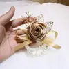 Ramillete de boda de alta gama novio novia suministros de boda padre madre dama de honor padrino juego completo de alfileres accesorios de ojal