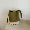Bolsa feminina com padrão trançado vintage 2026 nova outono alta qualidade para o dia a dia bolsa de ombro bolsa de axila bolsa transversal tipo balde