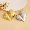Broche de Coração Pêssego Brilhante Assimétrico Exagerado Transfronteiriço Corsage Personalizado Europeu e Americano Broche de Roupa para Terno em Forma de Coração Decoração
