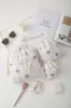 Bolsa com Cordão de Desenho Animado Bolsa de Armazenamento para Estudantes Bolsa para Batom Maquiagem Conjunto de Três Peças para Higiene Pessoal Armazenamento Feminino Coelhinho Pintura a Óleo