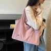 Bolso de Hombro Nuevo Estilo Otoño e Invierno 2026, Ligero, Gran Capacidad, Bolso de Viaje y Trabajo Estilo Coreano, Bolso Tote de Nailon a la Moda