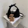 Cross2026 Otoño Nuevo Retro Bolso Cruzado de un Solo Hombro Diseño de Bolso Dumpling de Lunares Sentido del Diseño Nicho Bolso de Axila