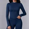 Conjunto de yoga europeu e americano transfronteiriço justo sem costas, vestuário de fitness de secagem rápida, shorts esportivos de manga curta para corrida ao ar livre e calças de yoga