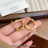 Qin Ru TikTok Explosiones Pendientes Dorados de Plata Rota Pendientes Pendientes Dorados con Texto para Mujer Pendientes de Moda Sencillos Versátiles