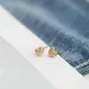 Exquisito y elegante collar de acero de titanio con forma de corazón de circón para mujer, cadena para la clavícula versátil estilo minimalista Ins, accesorio elegante transfronterizo
