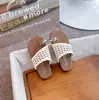 Sandalias planas retro sin cordones para niñas, calzado de verano para exteriores, nuevas sandalias tejidas versátiles de suela blanda para la playa 2026