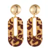 Brincos de argola geométricos da moda e únicos estilo Hong Kong com estampa de leopardo, exalando uma estética sofisticada, minimalista e cool.