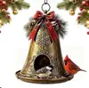 Colección transfronteriza de nuevos árboles de Navidad y comederos para pájaros
