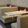 Venta Directa Sofá Cama Almacenamiento Cadena Casa de Té Restaurante de Té Tienda de Fideos Restaurante Japonés Madera Maciza Restaurante de Hot Pot Mesas y Sillas Comercial