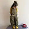 Conjunto de camiseta a rayas estilo bosque para niñas, nuevo y elegante atuendo de otoño 2026 para niña bebé, conjunto de tres piezas con chaleco