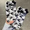 Funda Creativa Retro Line Kt Cat Adecuada para Teléfono Móvil Apple 17Promax Iphone16 Linda 15 Dibujos Animados 14 Coreana
