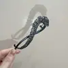 Clip de Pinza de una Palabra de Metal Negro de Alta Gama con Diamante de Circonita, Clip Retorcido en Forma de 8 para Pasador en la Parte Posterior de la Cabeza, Cabeza Elegante 1