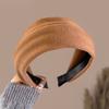 Diadema de tela lisa de color liso con ala ancha para mujer, diadema de cabeza alta, pinza para el pelo combinable, elegante accesorio para el cabello