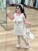 Invierno 2024 Nuevo Ropa Infantil Coreana Niñas Estilo Occidental Chaleco Bordado con Orejas de Mao Sin Mangas con Forro de Felpa