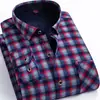 Camisas Cálidas Genuinas al por Mayor para Hombres de Mediana Edad en Otoño e Invierno, Ropa de Papá Holgada y sin Planchar, Camisas de Terciopelo Engrosadas de una Sola Pieza