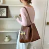 Bolsa de Playa Verano Súper Caliente Bolso de Mujer Textura Retro Bolso de Mano Casual 2026 Tejido Nuevo Estilo para Viajes de Negocio Bolso de Hombro Único