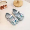 Nuevos Zapatos de Princesa Dulces para Niñas Primavera 2025 Suela Suave Zapatos Infantiles Zapatos de Cristal Zapatos Pequeños de Cuero para Niñas Zapatos de Vestir