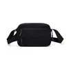 Bolsa Transversal Pequena Quadrada Unissex Nylon Casual para o Dia a Dia Bolsa Pequena Leve Multibolsos Bolsa para Celular Bolsa de Ombro