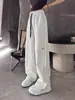 Calça Esportiva Bordada com Letras Cinzas Feminina Outono/Inverno Nova Aveludada Espessada Perna Reta Calça Curva Cintura Alta Roupa de Trabalho Calça de Perna Larga