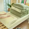 Juego de ropa de cama de tres piezas de algodón puro para estudiante universitario, nuevo modelo 2026, juego para dormitorio, funda de edredón 100% algodón, sábana bajera, juego para cama individual