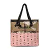 Bolsa cosmética portátil de gran capacidad, bolsa de aseo translúcida de oso de moda, nueva bolsa de almacenamiento de moda estilo coreano para mujer