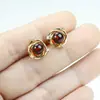Brincos de Âmbar Sangue Naturais, Brincos Simples de Âmbar Sangue com Contas Redondas de 6mm, Brincos de Estrela Cauda de Fênix com Design de Nicho