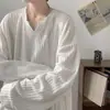 Camiseta Texturizada de Manga Longa para Homens na Primavera e Outono Novo Estilo Americano Pesada Solta Jovem Camada Interna Roupa de Cima Venda Direta