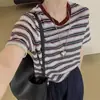 Traz uma Vibe Vintage! Camiseta Jacquard Listrada Color-Blocking Retrô Tridimensional com Gola Redonda e Manga Curta para Mulheres, Top de Algodão com Flocos de Neve de Verão